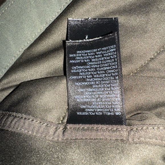 The North Face Black Quilted Jacket - Picture 13 of 13